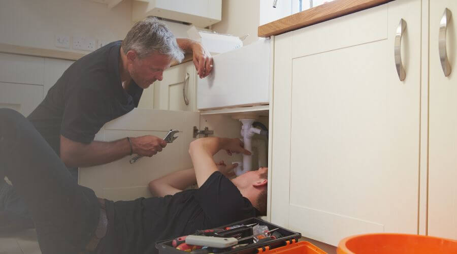 Ceiling Pipe Leak Fix in Gulliver, MI